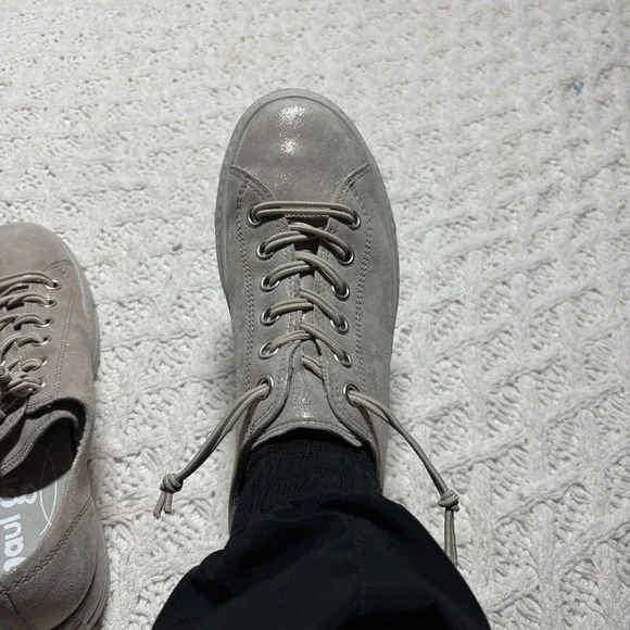 Paul Green $498 Genuine‎ Leather Taupe Shimmer Platform Lace Up Sneakers US 8.5 - Picture 16 of 16